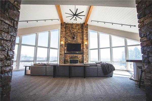 $1,149,000 | 4112 Miller Road, St. Joseph, MO 64505