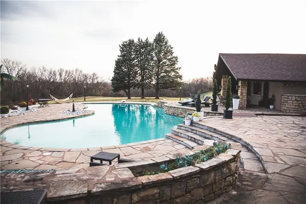 $1,049,000 | 4112 Miller Road, St. Joseph, MO 64505