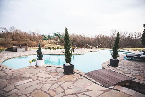 $1,149,000 | 4112 Miller Road, St. Joseph, MO 64505