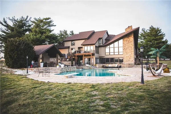 $1,149,000 | 4112 Miller Road, St. Joseph, MO 64505