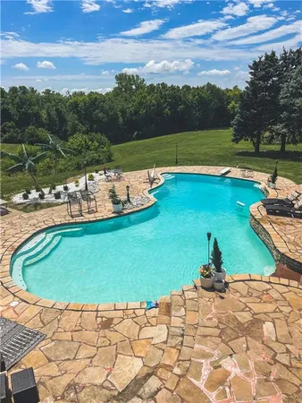 $1,149,000 | 4112 Miller Road, St. Joseph, MO 64505