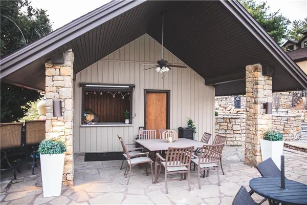 $1,149,000 | 4112 Miller Road, St. Joseph, MO 64505