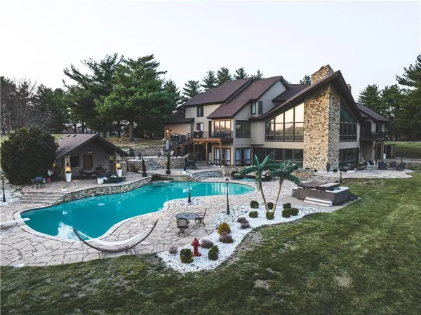 $1,149,000 | 4112 Miller Road, St. Joseph, MO 64505