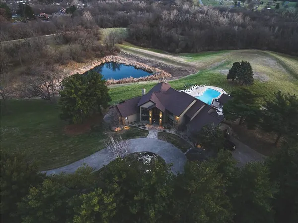 $1,149,000 | 4112 Miller Road, St. Joseph, MO 64505