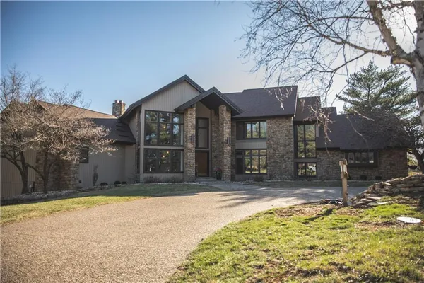$1,149,000 | 4112 Miller Road, St. Joseph, MO 64505
