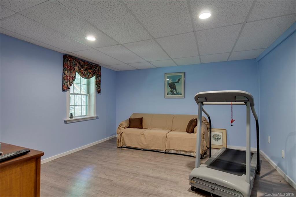 614 South Country Club Road Brevard, NC 28712 - Photo 12 of 13 Gallery Image 12