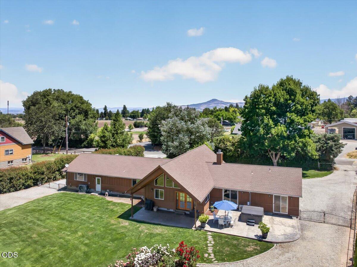 2240 Hull Road Medford, OR 97501 - Photo 46 of 49
