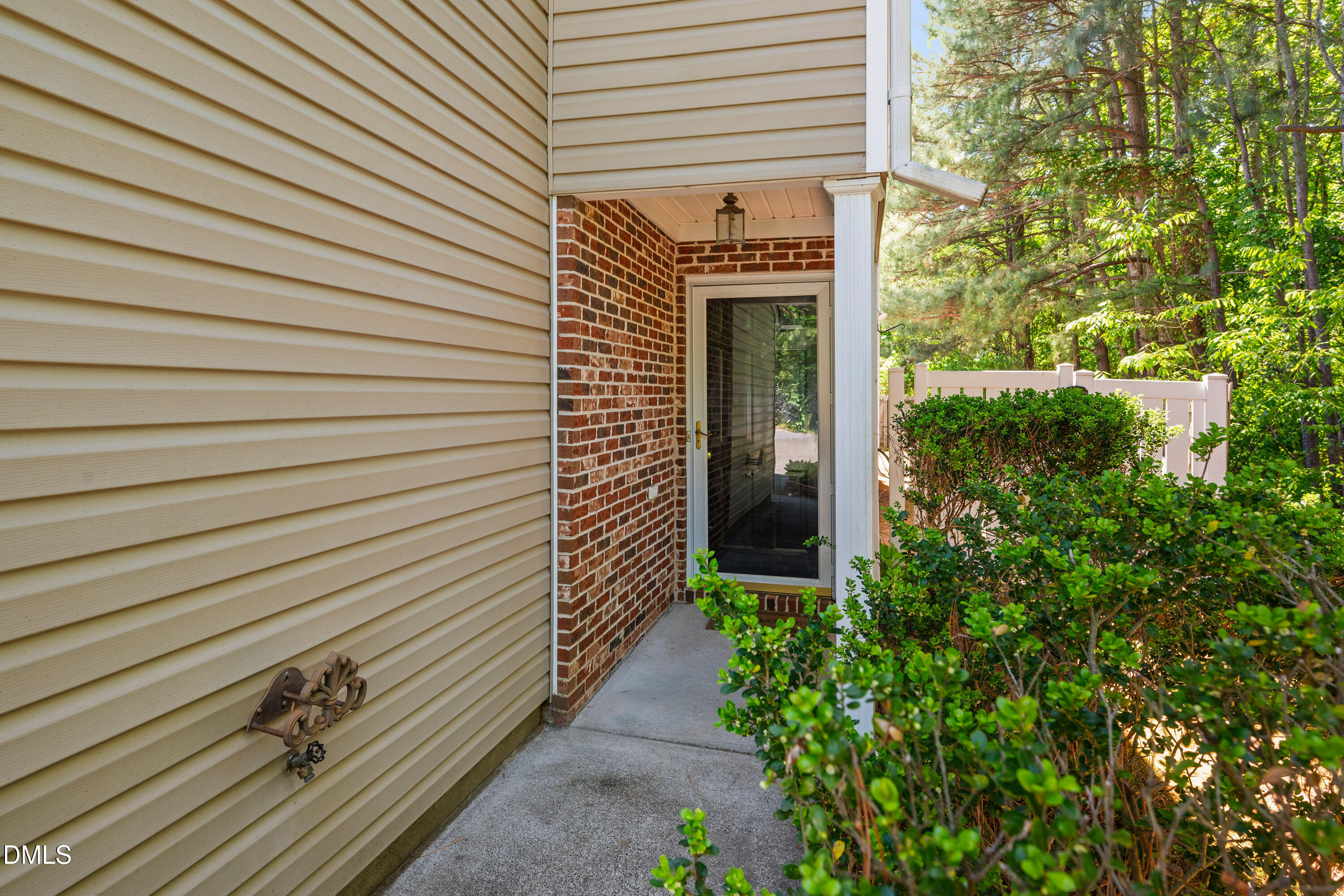 9209 Shallcross Way Raleigh, NC 27617 - Photo 30 of 42 Gallery Image 30