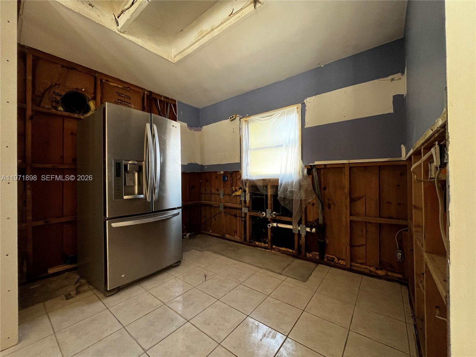 325 South Manor Drive Stuart, FL 34994 - Photo 13 of 27