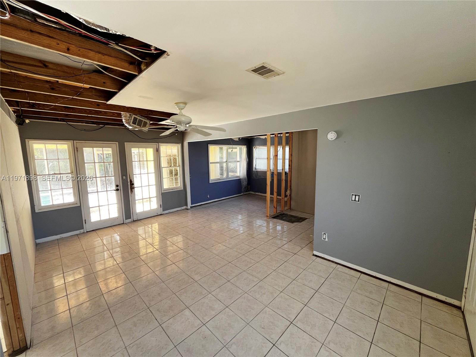 325 South Manor Drive Stuart, FL 34994 - Photo 14 of 27