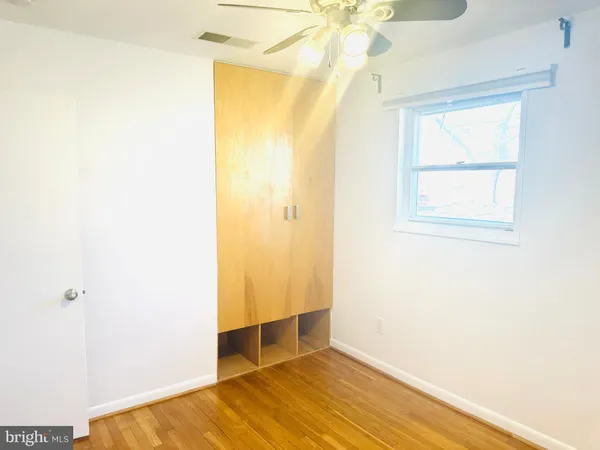 $3,200 | 11231 Ashley Drive, Rockville, MD 20852