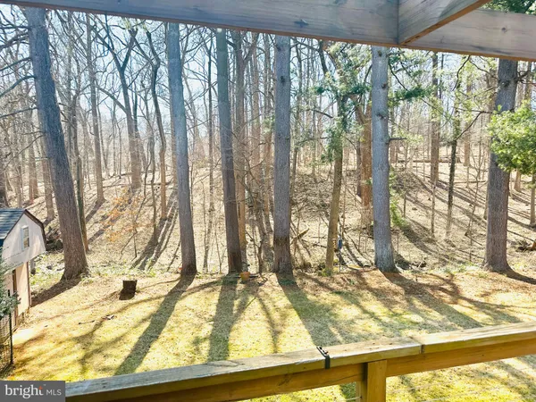 $3,200 | 11231 Ashley Drive, Rockville, MD 20852