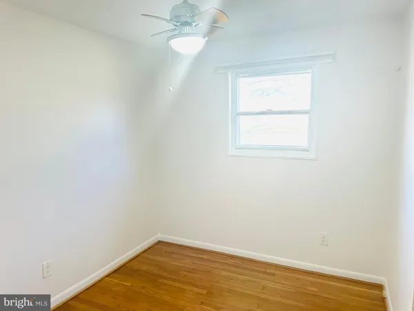 $3,200 | 11231 Ashley Drive, Rockville, MD 20852