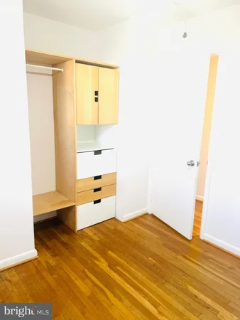 $3,200 | 11231 Ashley Drive, Rockville, MD 20852