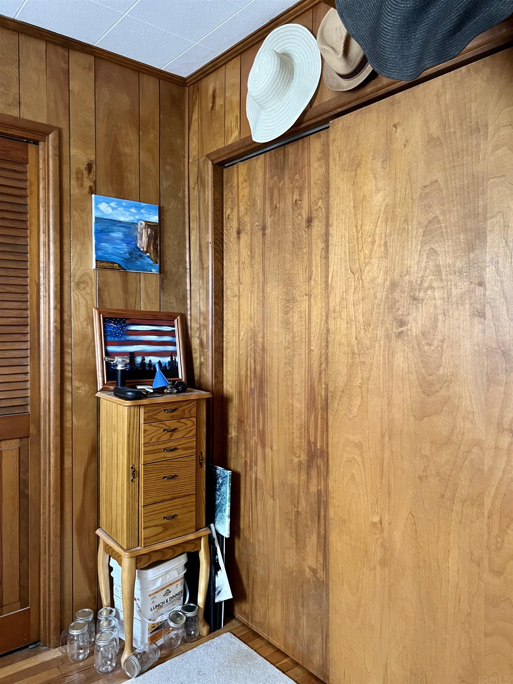 1104 Maple Street Mitchell, IN 47446 - Photo 17 of 22 Gallery Image 17