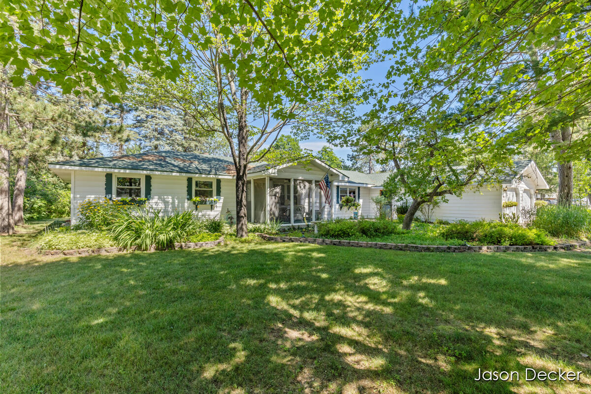 6322 Atkinson Road Grayling, MI 49738 - Photo 4 of 38 Gallery Image 4