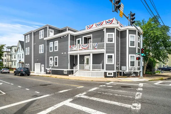 $699,000 | 1088 Saratoga Street, Unit 4, Boston, MA 02128