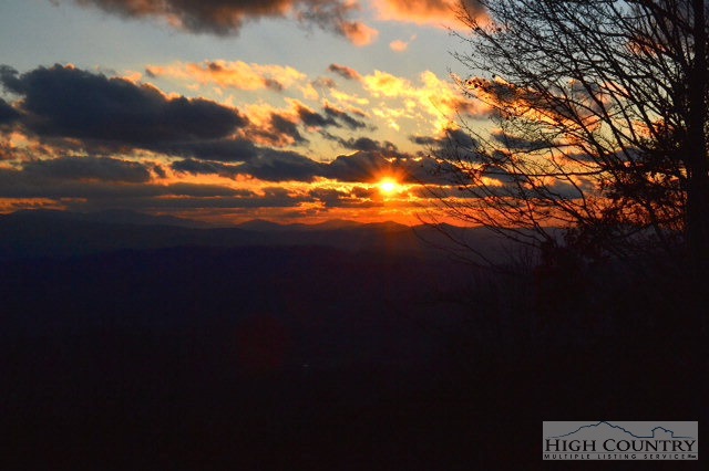 1940 Silverleaf Road Zionville, NC 28698 - Photo 27 of 39 Gallery Image 27