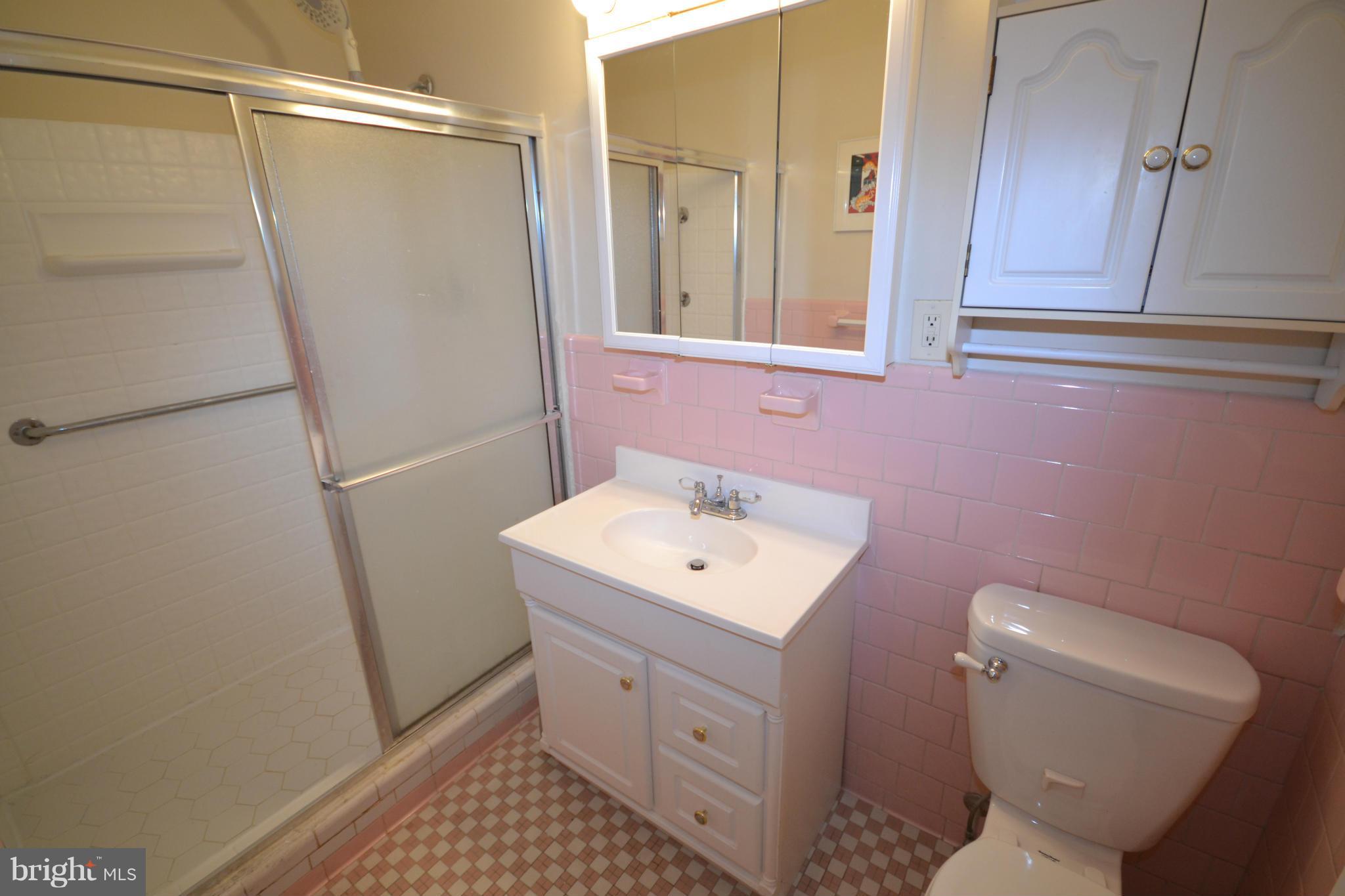 3108 Hatton Road Pikesville, MD 21208 - Photo 17 of 23 Bath (Master)