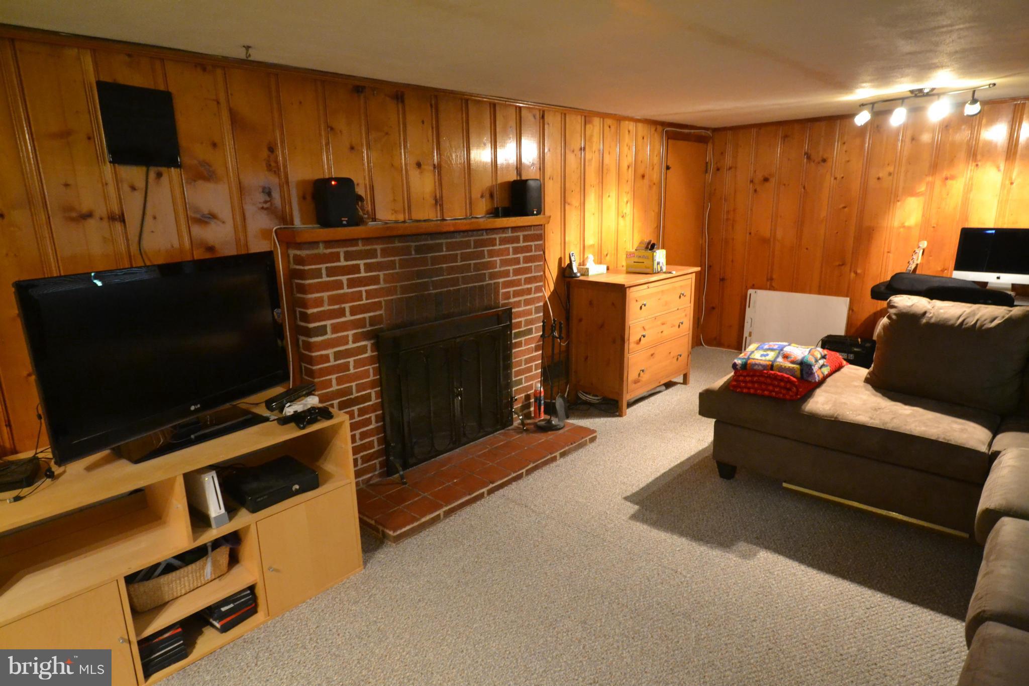 3108 Hatton Road Pikesville, MD 21208 - Photo 19 of 23 Family Room