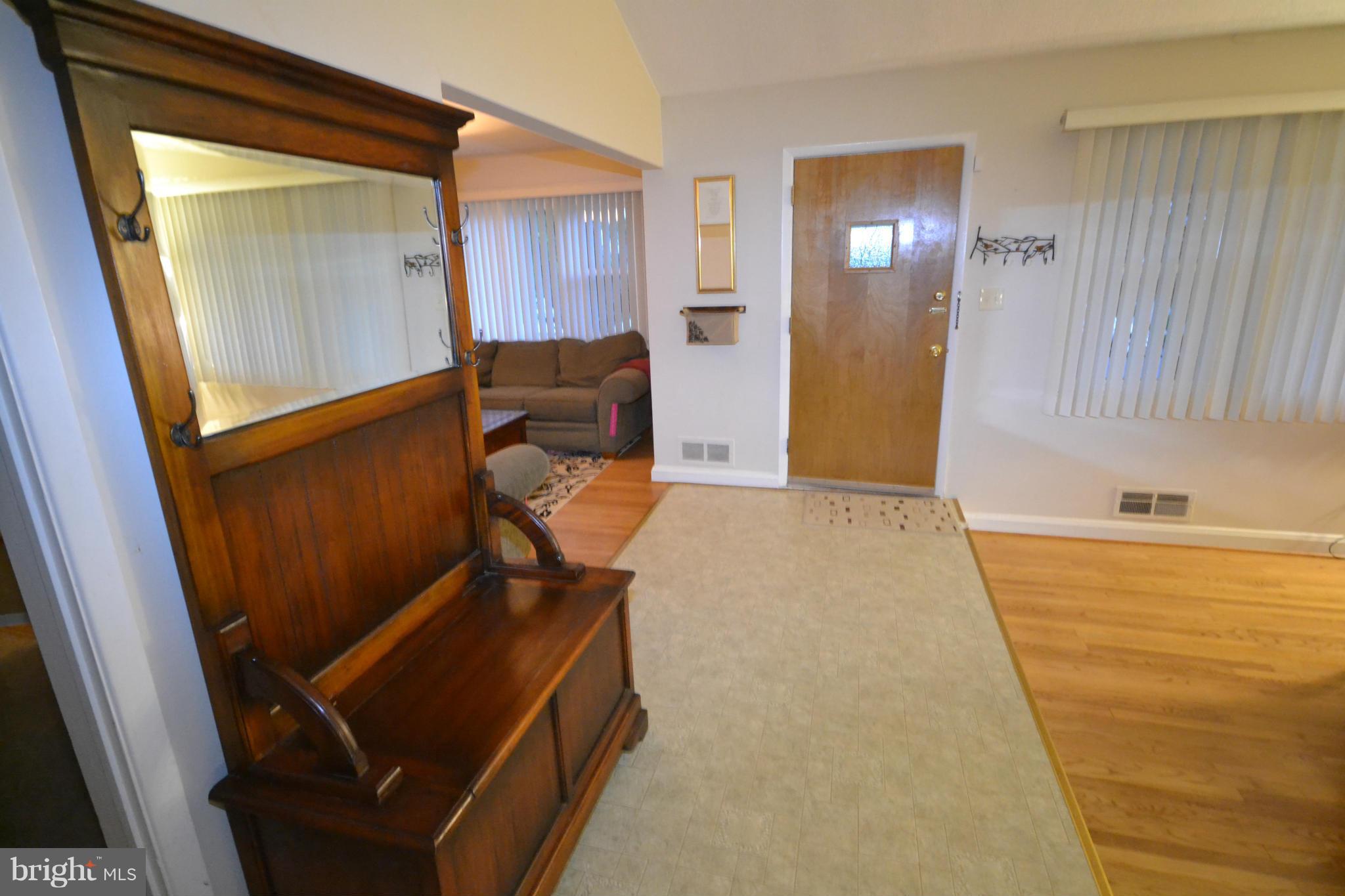 3108 Hatton Road Pikesville, MD 21208 - Photo 5 of 23 Foyer