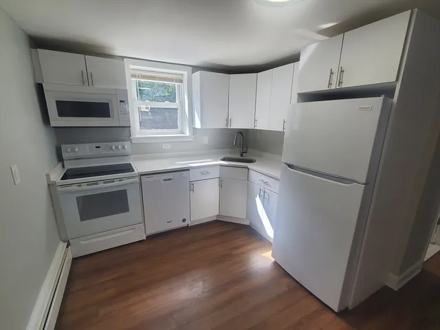 $2,100 | 433 A Sea Street, Unit 2, Quincy, MA 02169