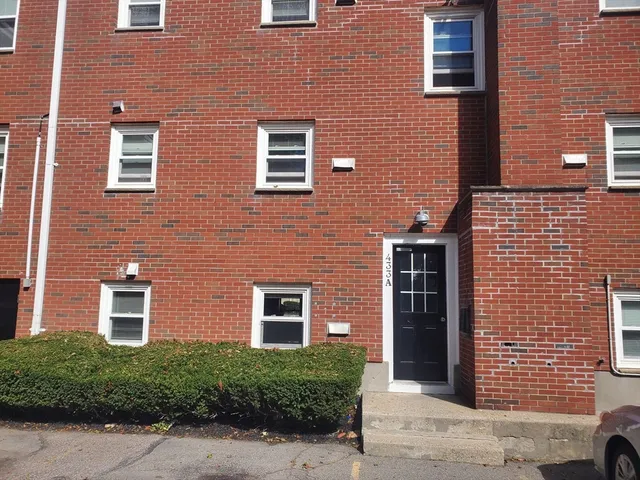 $2,100 | 433 A Sea Street, Unit 2, Quincy, MA 02169