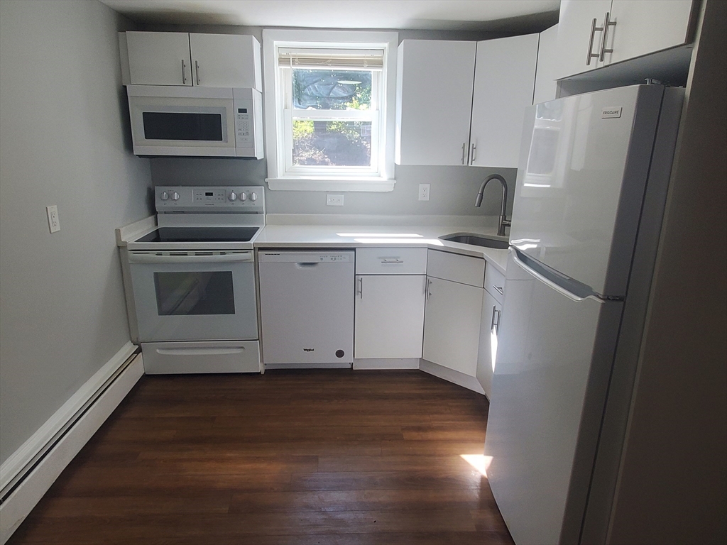 433 A Sea Street, Unit 2 Quincy, MA 02169 - Photo 2 of 12