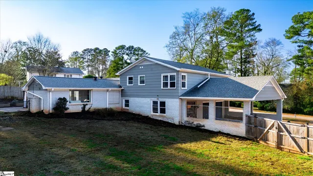 $425,000 | 110 Lorraine Court, Spartanburg, SC 29307
