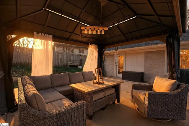 $425,000 | 110 Lorraine Court, Spartanburg, SC 29307