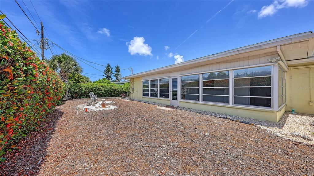 524 Glen Oak Road Venice, FL 34293 - Photo 33 of 34