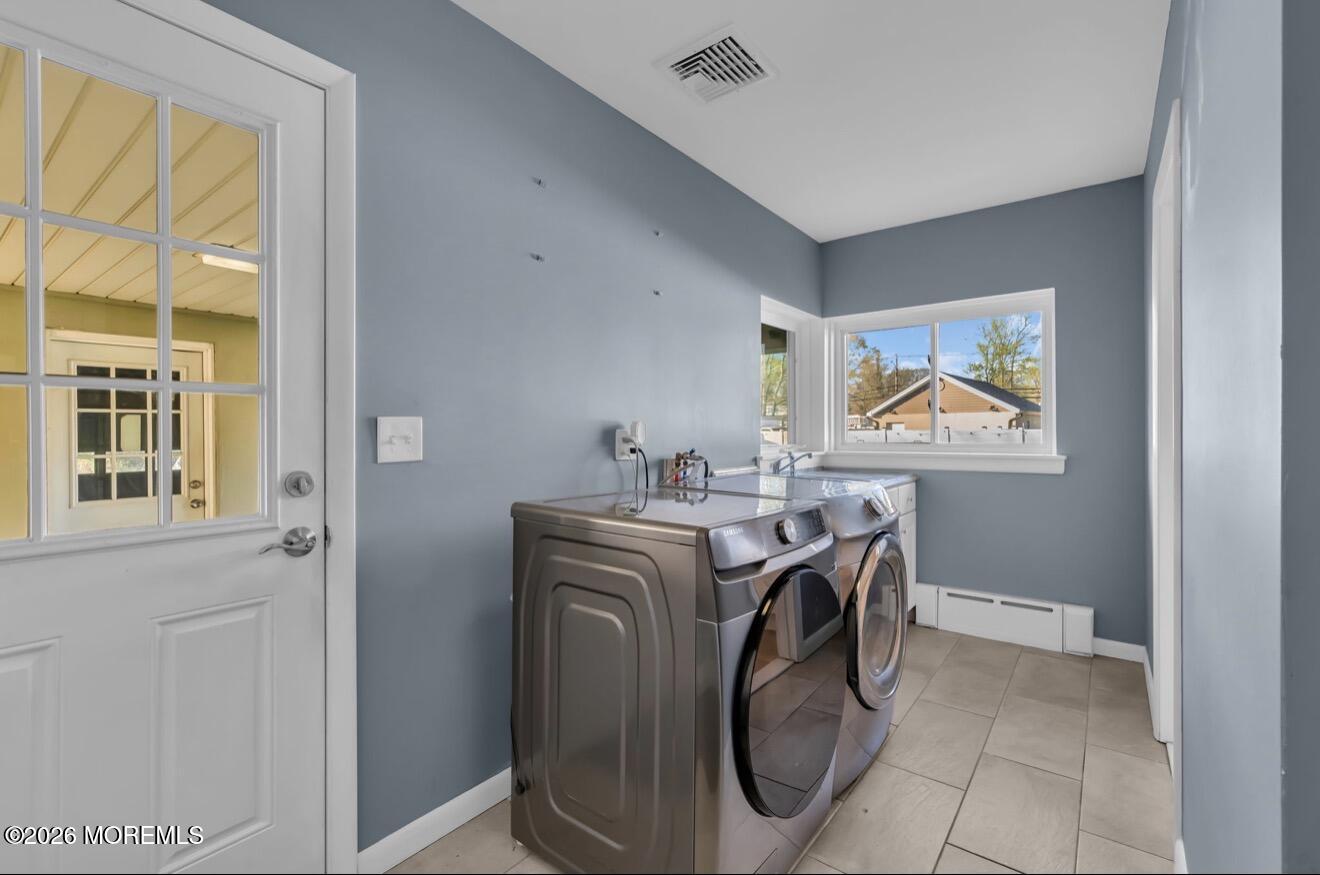 210 Spring Lawn Avenue Matawan, NJ 07747 - Photo 11 of 30 IMG_2746