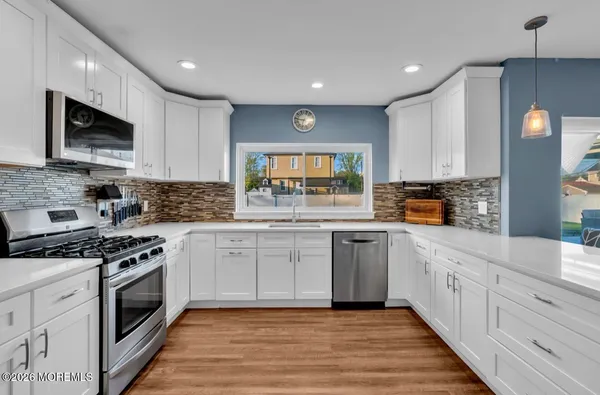 $749,999 | 210 Spring Lawn Avenue, Matawan, NJ 07747