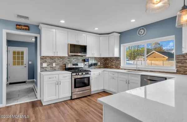 $749,999 | 210 Spring Lawn Avenue, Matawan, NJ 07747