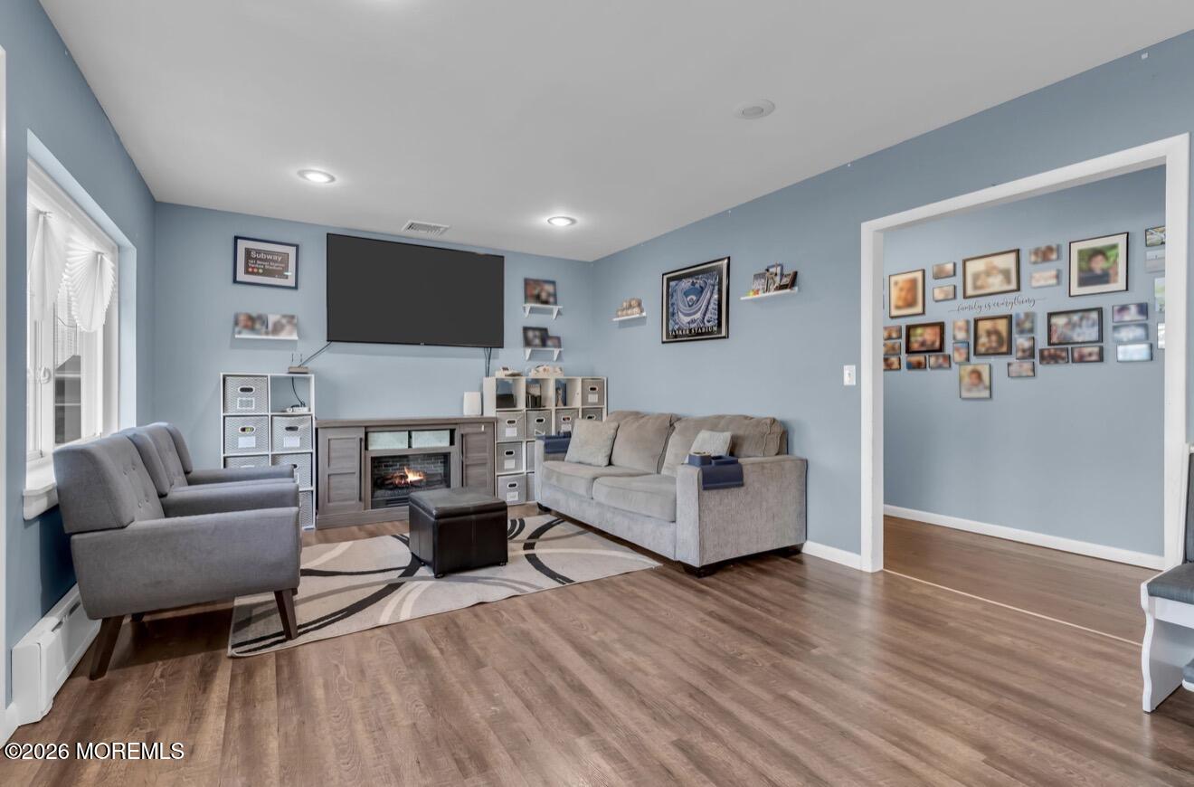 210 Spring Lawn Avenue Matawan, NJ 07747 - Photo 22 of 30 IMG_2757