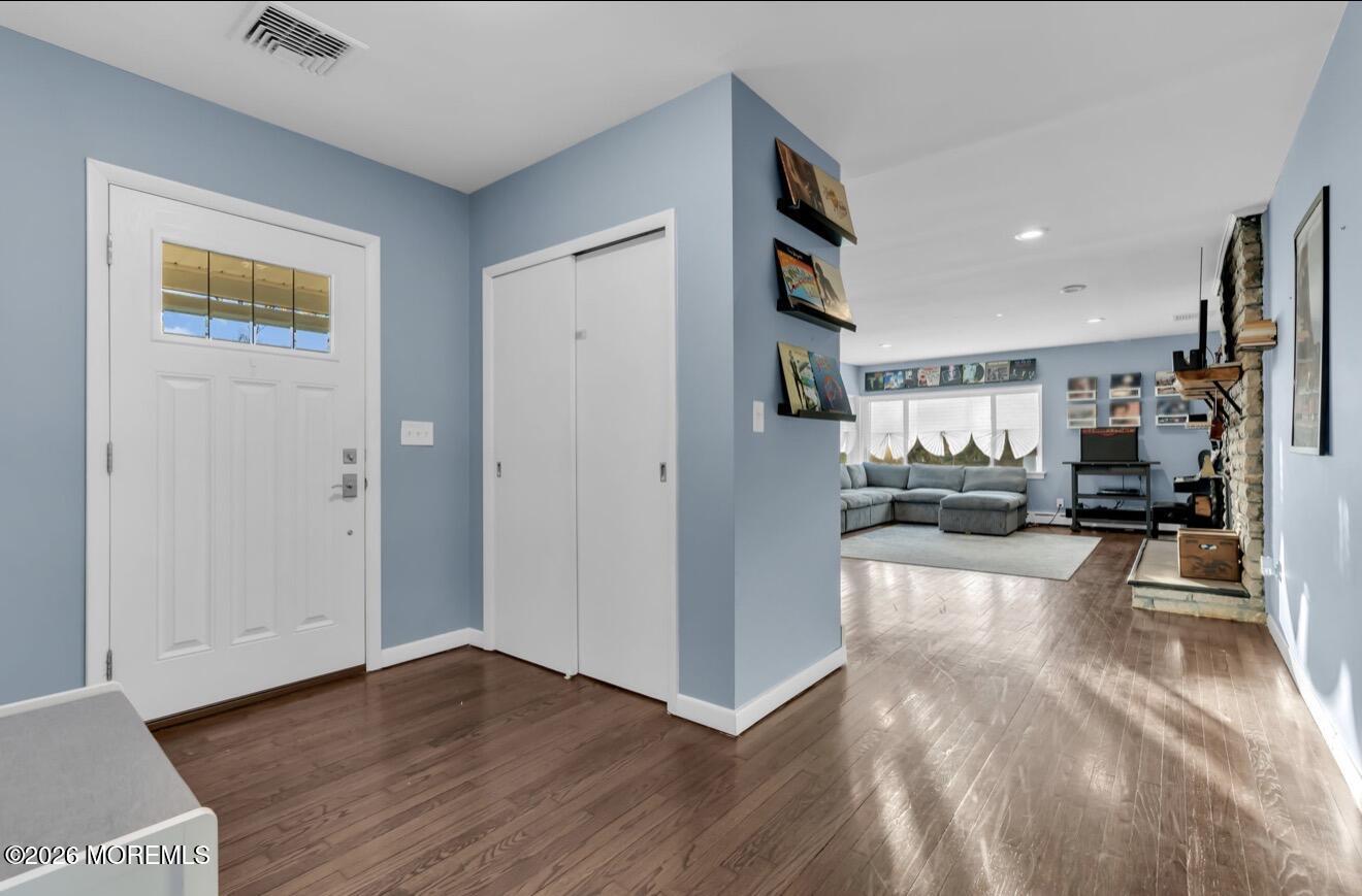 210 Spring Lawn Avenue Matawan, NJ 07747 - Photo 3 of 30 IMG_2738