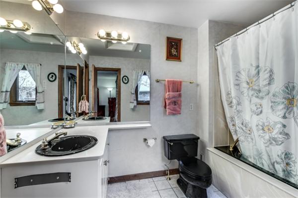 24 Churchill Road Marblehead, MA 01945 - Photo 16 of 24 Gallery Image 16