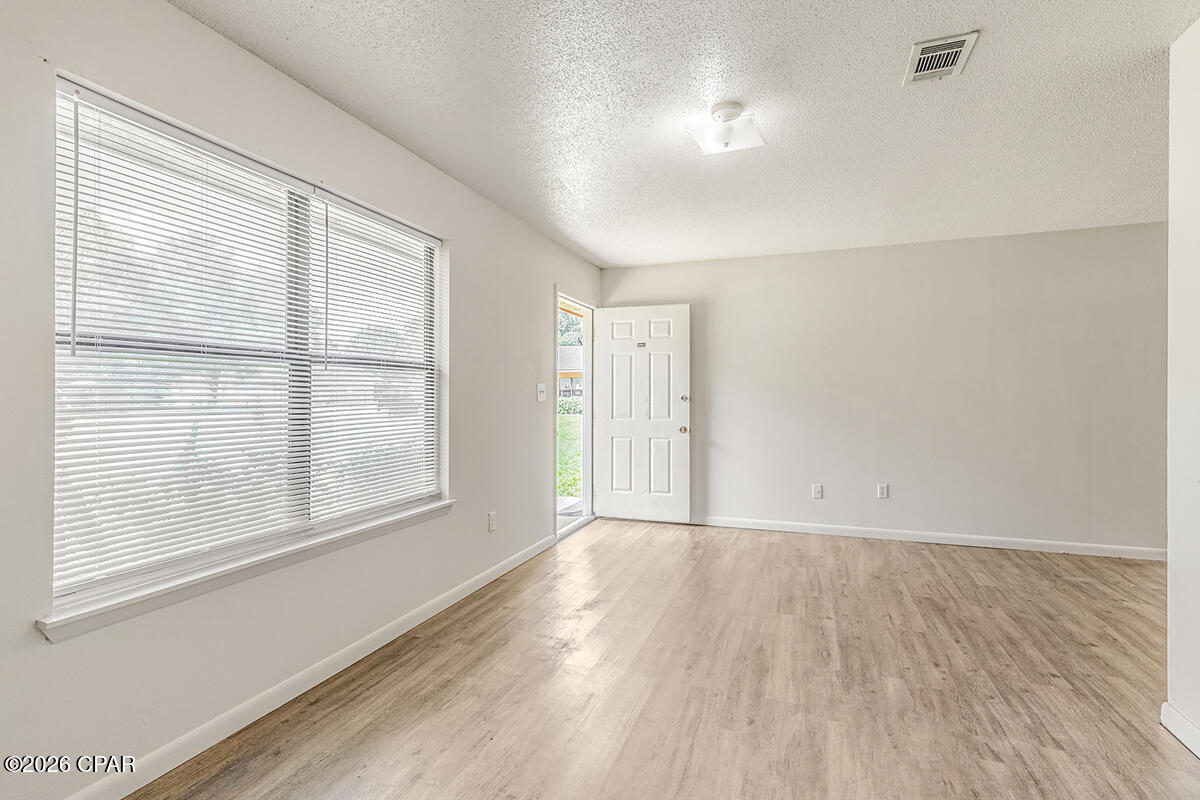 125 North Davis Lane DeFuniak Springs, FL 32433 - Photo 15 of 27