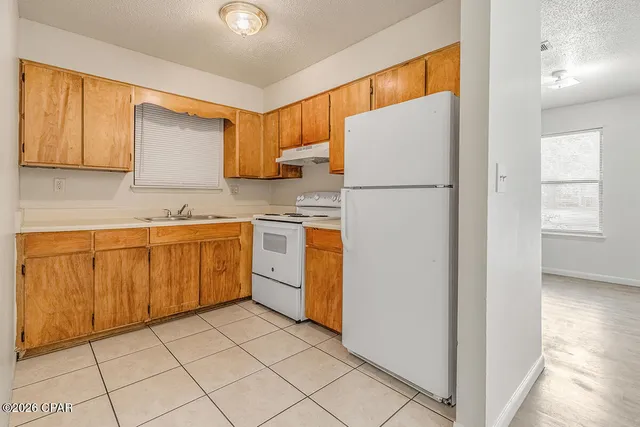 $5,895,000 | 125 North Davis Lane, DeFuniak Springs, FL 32433