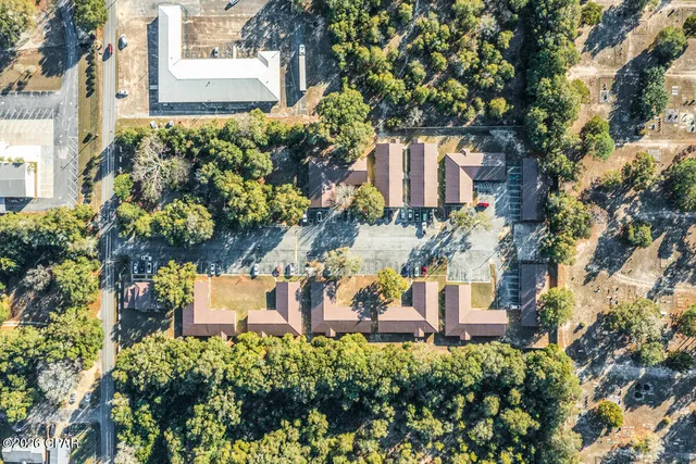 $5,895,000 | 125 North Davis Lane, DeFuniak Springs, FL 32433