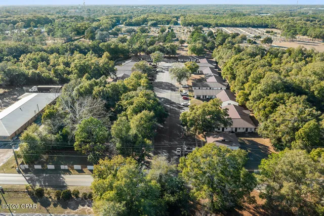 $5,895,000 | 125 North Davis Lane, DeFuniak Springs, FL 32433