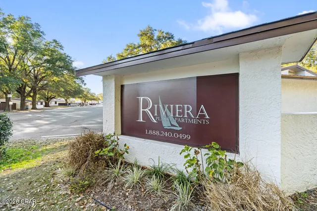 $5,895,000 | 125 North Davis Lane, DeFuniak Springs, FL 32433