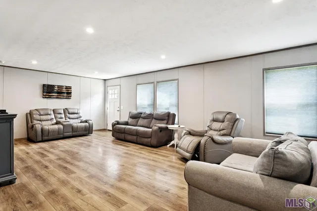 $1,600 | 20415 Carpenter Road, Springfield, LA 70462