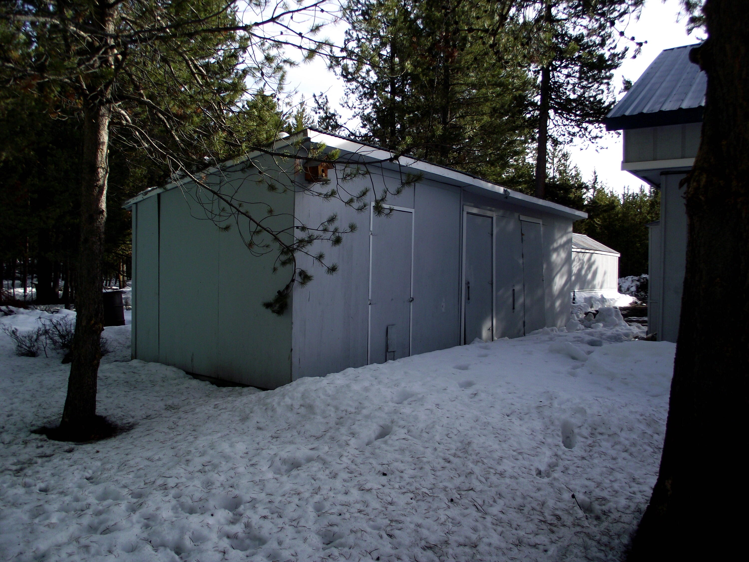 51304 Mitchell Road La Pine, OR 97739 - Photo 11 of 24 3 Door Wood Shed