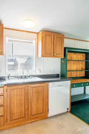 $399,990 | 5589 Highway 95 Spur, Ontario, OR 97914