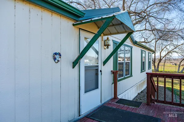 $399,990 | 5589 Highway 95 Spur, Ontario, OR 97914