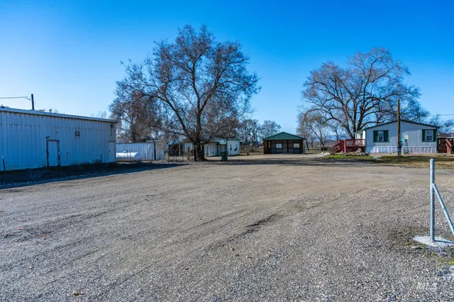 $449,999 | 5589 Highway 95 Spur, Ontario, OR 97914