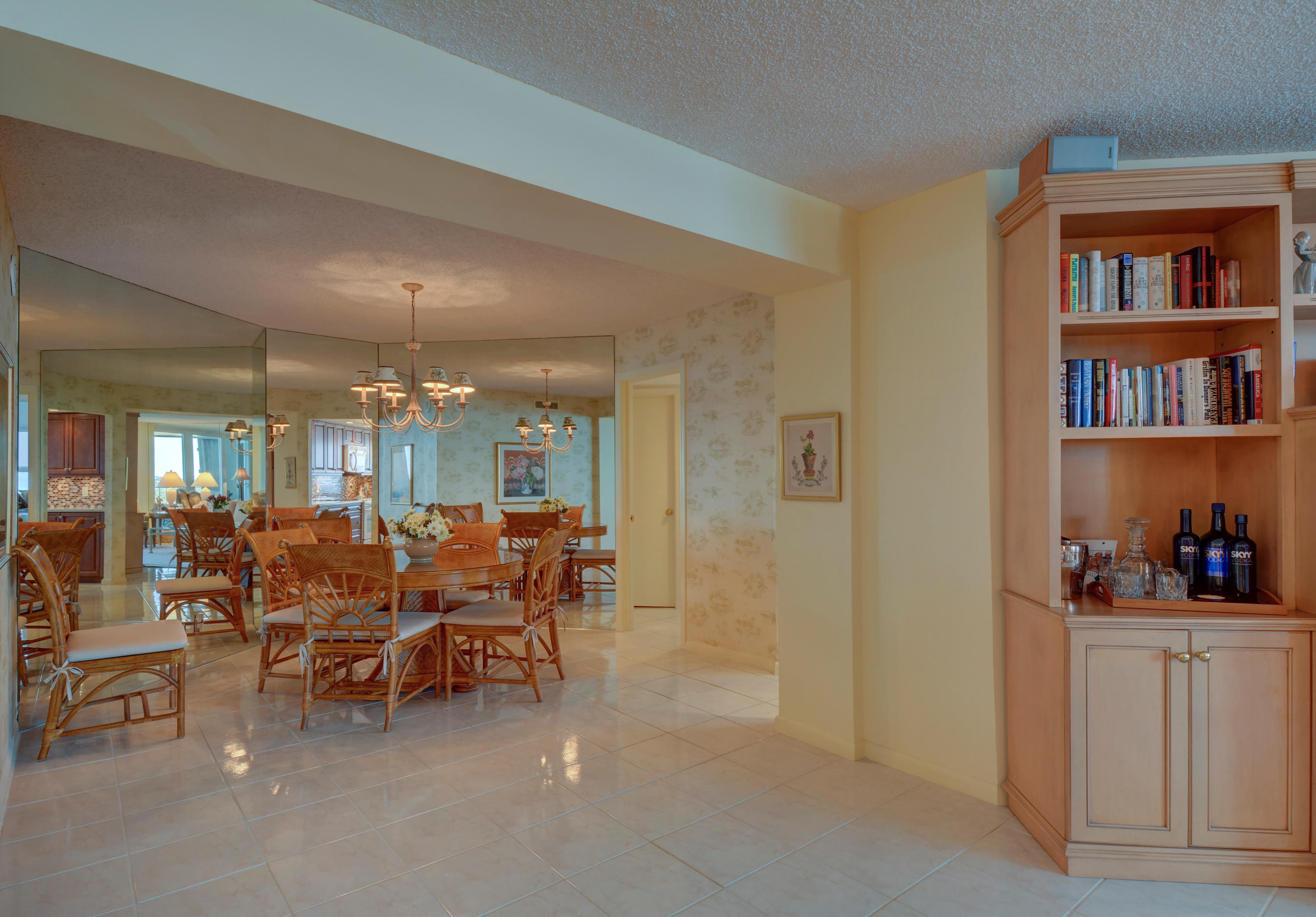 500 South Ocean Boulevard, Unit 1605 Boca Raton, FL 33432 - Photo 7 of 30 DINING ROOM