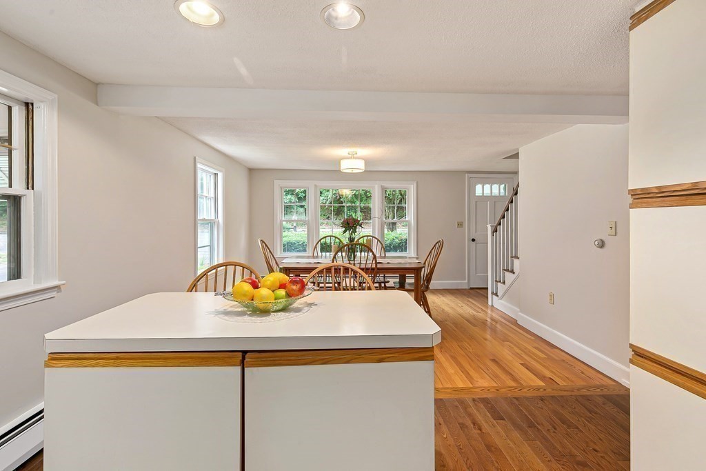 655 Waverly Road North Andover, MA 01845 - Photo 12 of 34 Gallery Image 12