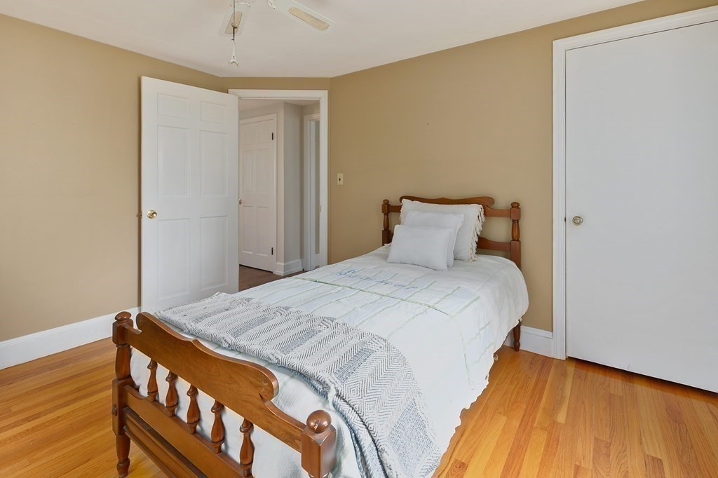 655 Waverly Road North Andover, MA 01845 - Photo 19 of 34 Gallery Image 19